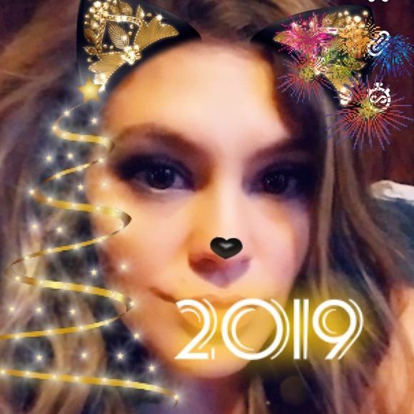 Meet your Posher, Kristin - Picture 1 of 1